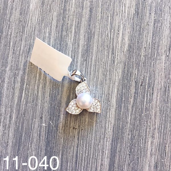 11-040.jpg 11-040.jpg