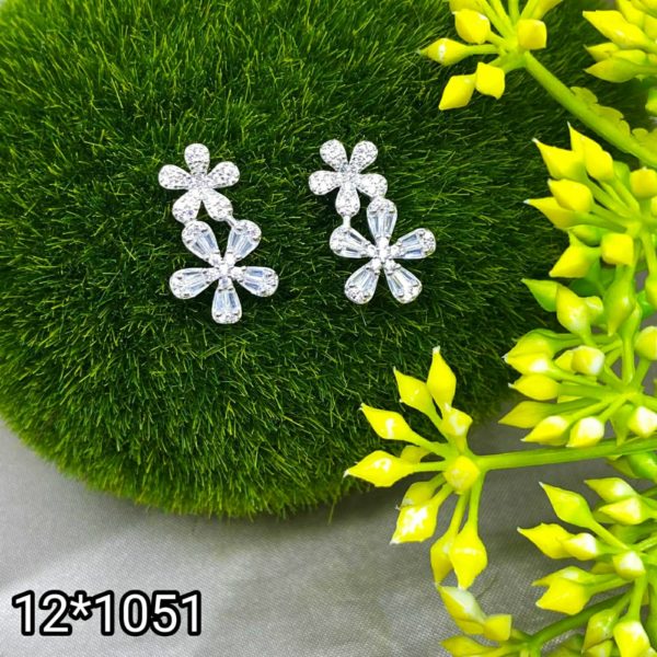 12-1051.jpg 12-1051.jpg