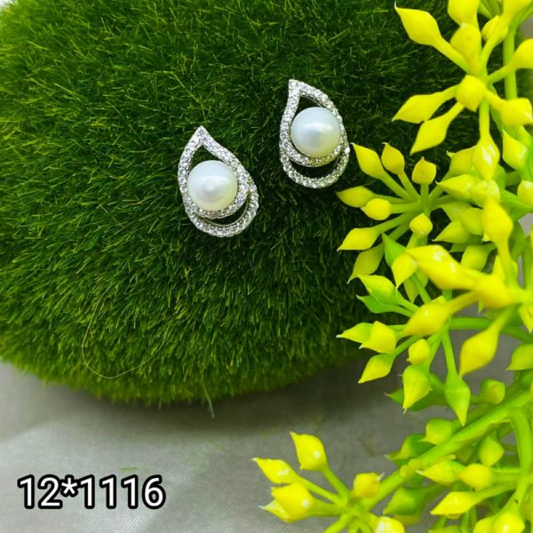 12-1116.jpg 12-1116.jpg