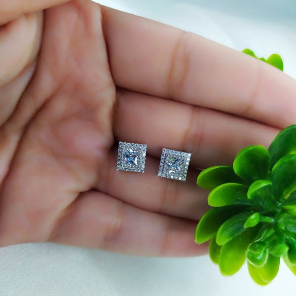 12-1206.jpg 12-1206.jpg