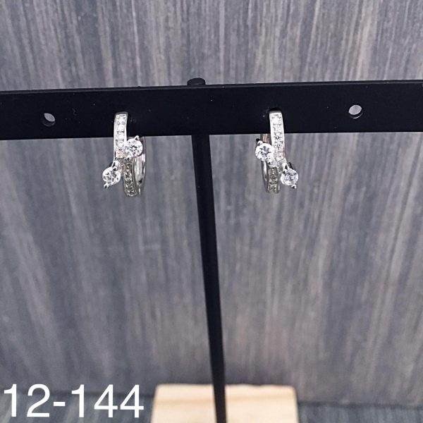 12-144.jpg 12-144.jpg