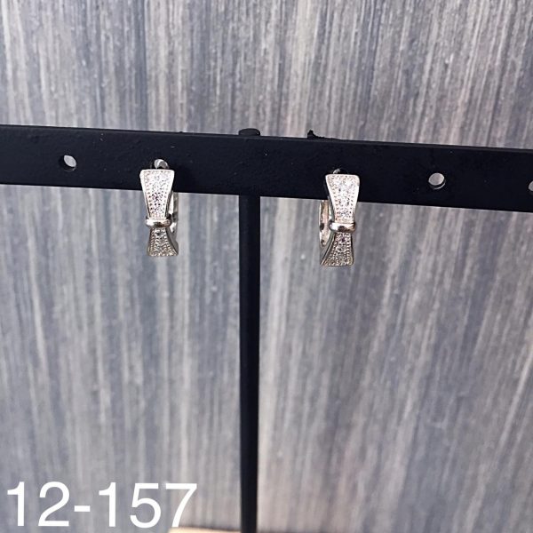 12-157.jpg 12-157.jpg