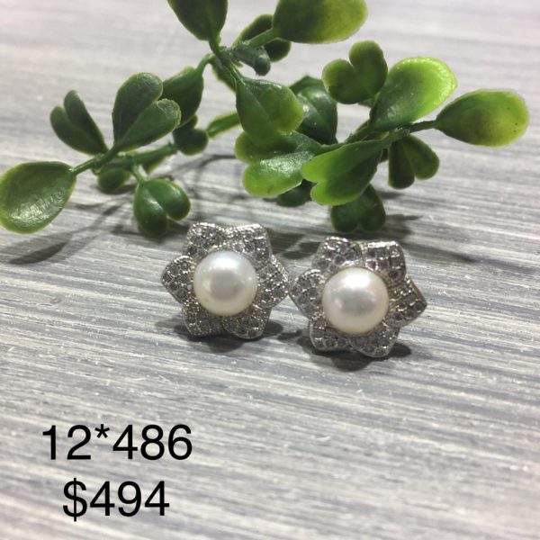 12-486.jpg 12-486.jpg