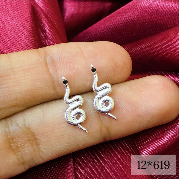 12-619.jpg 12-619.jpg