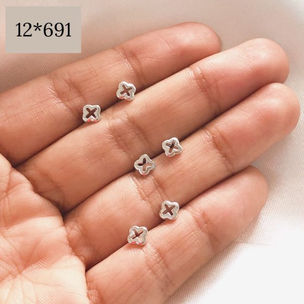 12-691.jpg 12-691.jpg