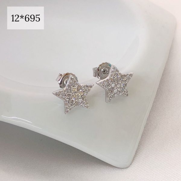 12-695.jpg 12-695.jpg