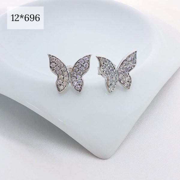 12-696.jpg 12-696.jpg