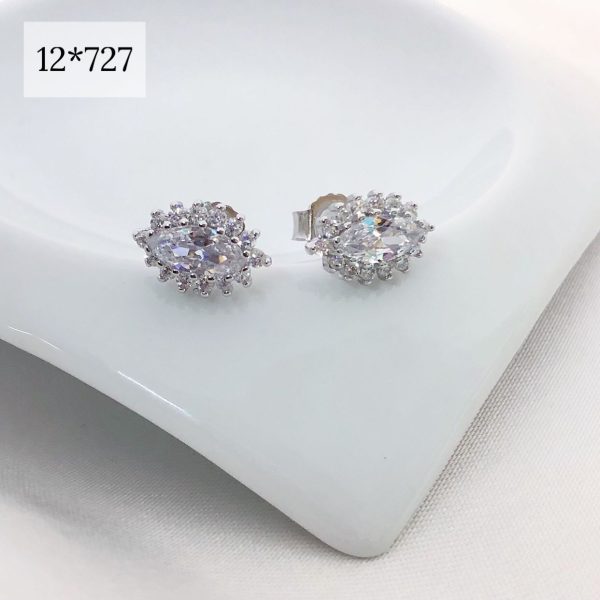 12-727.jpg 12-727.jpg