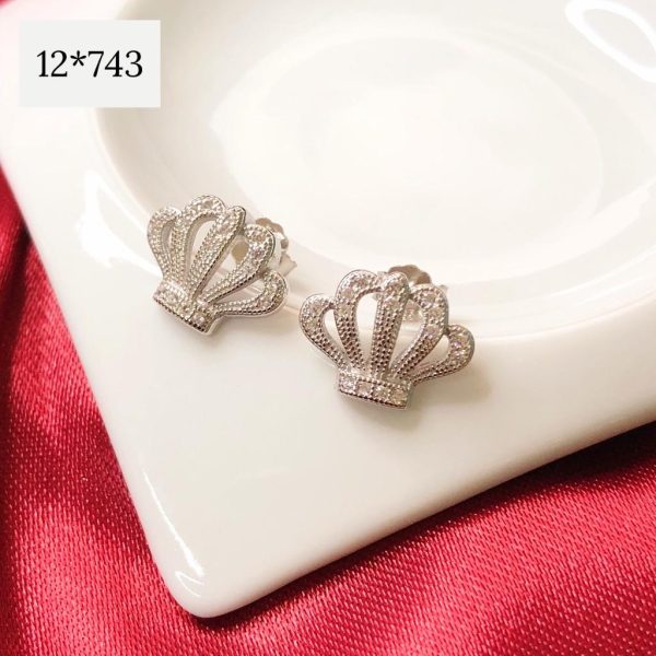 12-743.jpg 12-743.jpg