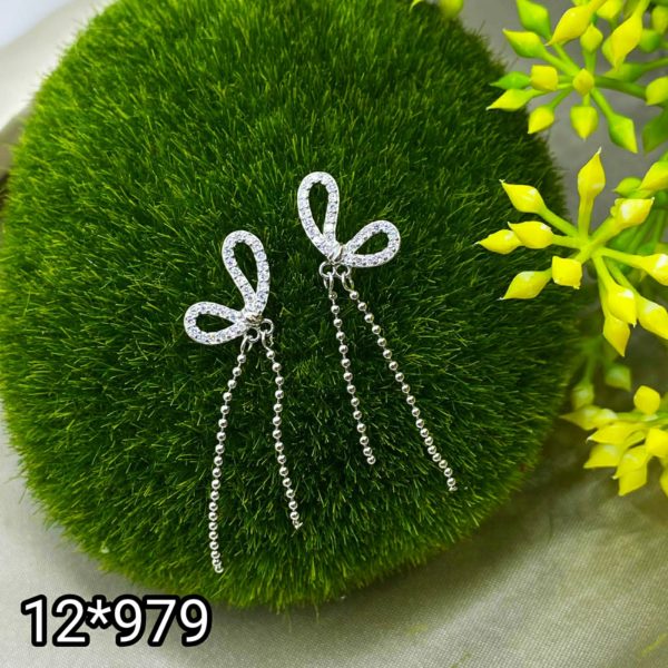 12-979.jpg 12-979.jpg