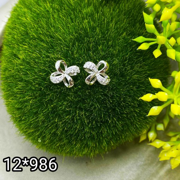 12-986.jpg 12-986.jpg