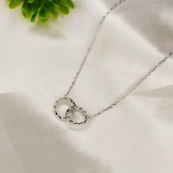 15-585.jpg 15-585.jpg