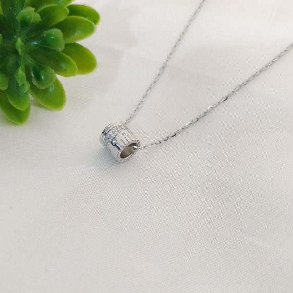 15-724.jpg 15-724.jpg