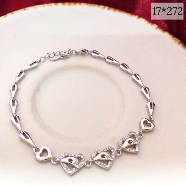 17-272.jpg 17-272.jpg