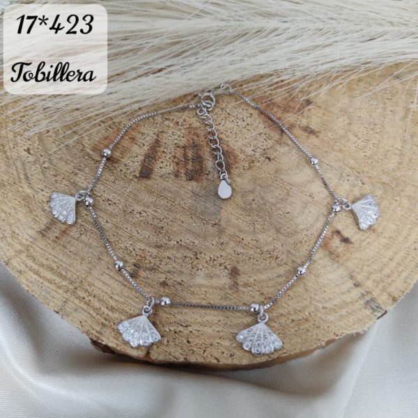 17-423.jpg 17-423.jpg