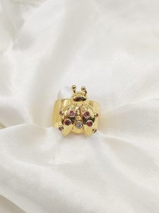 ANILLO CATARINA PIEDRAS ROJAS