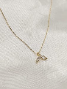 COLLAR COLA BALLENA PAVE